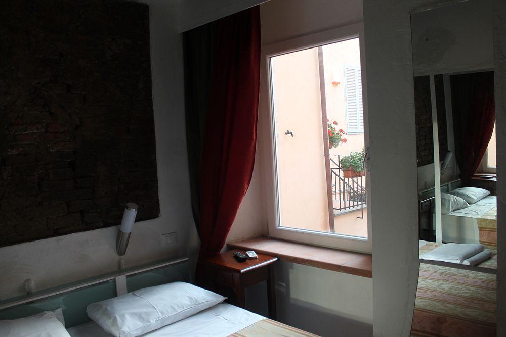 Mazzini 16 Downtown Hotel ปิซา ภายนอก รูปภาพ